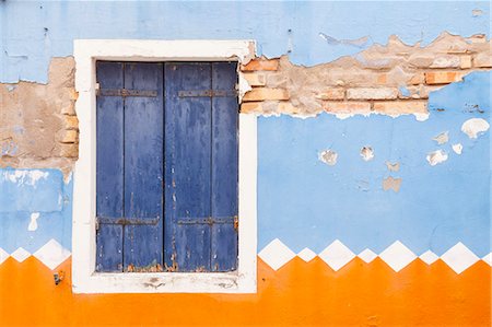 A colourful house on Burano, Venice, UNESCO World Heritage Site, Veneto, Italy, Europe Stock Photo - Rights-Managed, Code: 841-07783148