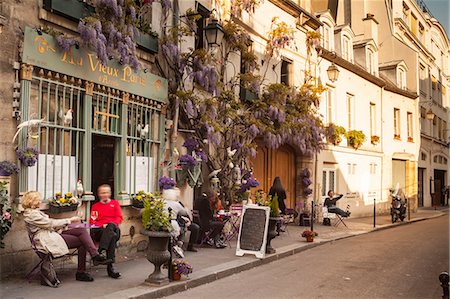 paris street scenes photography - People outside a cafe on Ile de la Cite, Paris, France, Europe Stock Photo - Rights-Managed, Code: 841-07783151