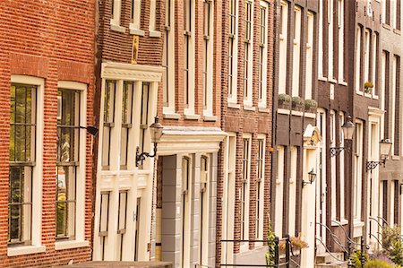 simsearch:841-06030736,k - Typical house facades in the historic centre of Amsterdam, UNESCO World Heritage Site, Amsterdam, The Netherlands, Europe Foto de stock - Con derechos protegidos, Código: 841-07783185