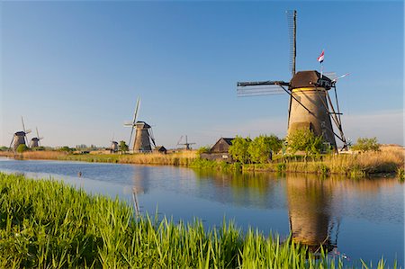 Historic windmills at Kinderdijk, UNESCO World Heritage Site, South Holland, Netherlands, Europe Photographie de stock - Rights-Managed, Code: 841-07813748