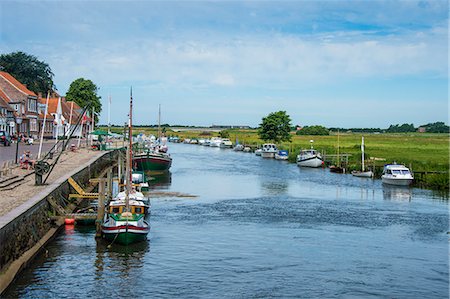 simsearch:841-03673020,k - Little water channel in Ribe, Denmark's oldest surviving city, Jutland, Denmark,  Scandinavia, Europe Photographie de stock - Rights-Managed, Code: 841-07813853