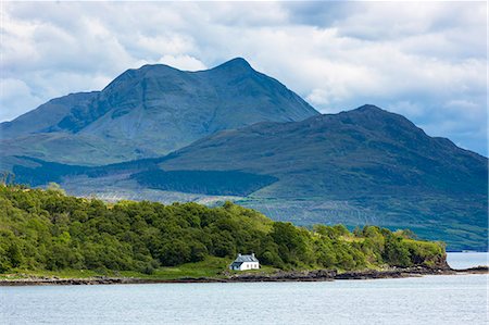 simsearch:841-07913718,k - Solitary whitewashed croft cottage across the Sound of Sleat with Knoydart mountain behind, Isle of Skye, Inner Hebrides and Western Isles, Scotland, United Kingdom, Europe Stock Photo - Rights-Managed, Code: 841-07913720