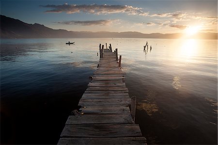 Fisherman, Lago Atitlan, Guatemala, Central America Photographie de stock - Rights-Managed, Code: 841-07913834