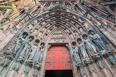 simsearch:841-03870603,k - Detail of the tympanum on Notre Dame de Strasbourg Cathedral, UNESCO World Heritage Site, Strasbourg, Bas-Rhin, Alsace, France, Europe Foto de stock - Con derechos protegidos, Código: 841-07913943