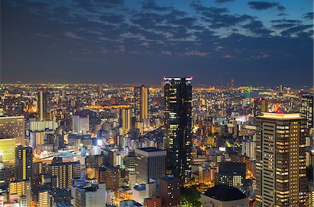 simsearch:841-02916335,k - View of Osaka at dusk, Kansai, Japan, Asia Foto de stock - Con derechos protegidos, Código: 841-08031558