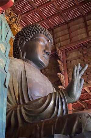 simsearch:859-03807032,k - The Daibutsu (Great Buddha) inside Todaiji Temple, UNESCO World Heritage Site, Nara, Kansai, Japan, Asia Photographie de stock - Rights-Managed, Code: 841-08031567