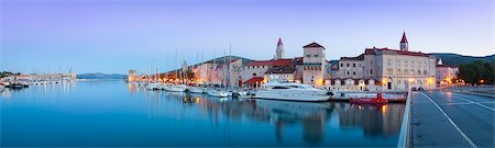 Trogir's historic Stari Grad (Old Town) defensive walls and harbour, Trogir, Dalmatia, Croatia, Europe Stock Photo - Rights-Managed, Code: 841-08059392