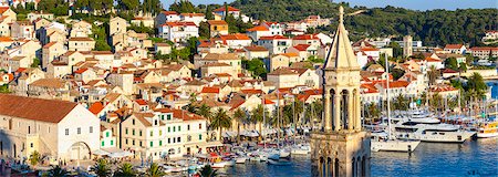 simsearch:841-09055267,k - Elevated view over the picturesque harbour town of Hvar, Hvar, Dalmatia, Croatia, Europe Photographie de stock - Rights-Managed, Code: 841-08059404