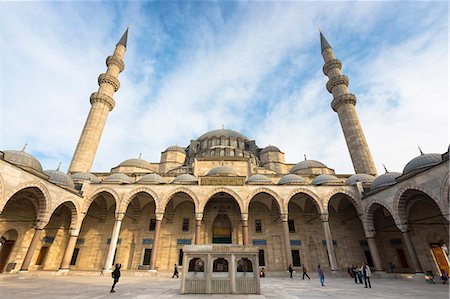 simsearch:841-02918256,k - Tourists in colonnade courtyard of Suleymaniye Mosque, UNESCO World Heritage Site, Istanbul, Turkey, Europe Foto de stock - Con derechos protegidos, Código: 841-08059417