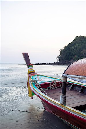 simsearch:6119-08568410,k - Longtail boat on Ko (Koh) Lanta, Thailand, Southeast Asia, Asia Foto de stock - Direito Controlado, Número: 841-08059486