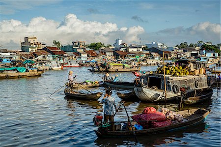 simsearch:841-07457066,k - Cai Rang floating market at the Mekong Delta, Can Tho, Vietnam, Indochina, Southeast Asia, Asia Stock Photo - Rights-Managed, Code: 841-08059491