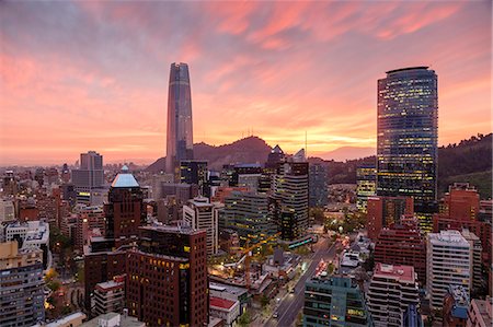 santiago (capital city of chile) - Skyline of Santiago with the Gran Torre, Santiago, Chile, South America Photographie de stock - Rights-Managed, Code: 841-08059556