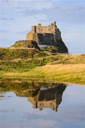 Lindisfarne Castle, Holy Island, Northumberland, England, United Kingdom, Europe Foto de stock - Direito Controlado, Número: 841-08059572