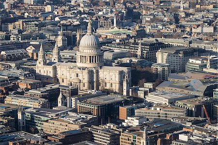 simsearch:841-06031834,k - Elevated view of St. Paul's Cathedral and surrounding buildings, London, England, United Kingdom, Europe Stock Photo - Rights-Managed, Code: 841-08059598