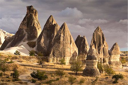 Unusual rock formations in the Rose Valley, Cappadocia, Anatolia, Turkey, Asia Minor, Eurasia Foto de stock - Con derechos protegidos, Código: 841-08059626