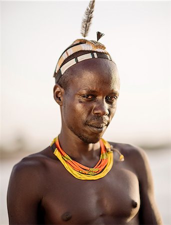 Portrait of Tuta by the Omo River, Dassanech Tribe, Rate Village, Omorate, Omo Valley, Ethiopia, Africa Foto de stock - Con derechos protegidos, Código: 841-08059650