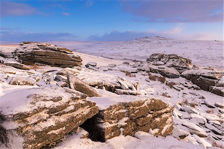 simsearch:6119-09147270,k - Snow covered moorland at Great Staple Tor in winter, Dartmoor National Park, Devon, England, United Kingdom, Europe Photographie de stock - Rights-Managed, Code: 841-08102044