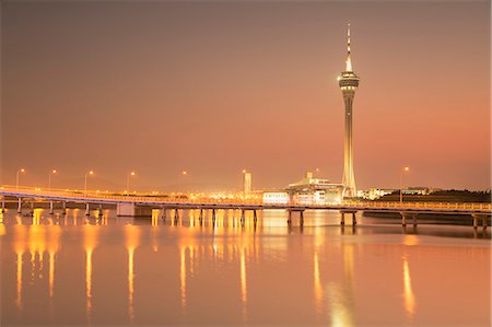 simsearch:841-05962676,k - Macau Tower at sunset, Macau, China, Asia Photographie de stock - Rights-Managed, Code: 841-08102067