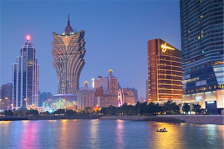 Grand Lisboa and Wynn Hotel and Casino at dusk, Macau, China, Asia Stock Photo - Rights-Managed, Code: 841-08102069