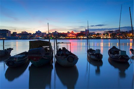 delta - Boats on Can Tho River at sunset, Can Tho, Mekong Delta, Vietnam, Indochina, Southeast Asia, Asia Foto de stock - Con derechos protegidos, Código: 841-08102079