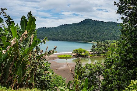 sao tome - View over the bay of Sao Joao dos Angloares, East coast of Sao Tome, Sao Tome and Principe, Atlantic Ocean, Africa Photographie de stock - Rights-Managed, Code: 841-08102149
