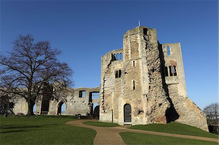 The Norman gateway and staircase tower at the ruins of Newark Castle in Newark-upon-Trent, Nottinghamshire, England, United Kingdom, Europe Foto de stock - Con derechos protegidos, Código: 841-08102171