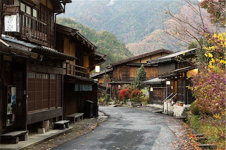 simsearch:841-08781845,k - Wooden houses of old post town, Tsumago, Kiso Valley Nakasendo, Central Honshu, Japan, Asia Stock Photo - Rights-Managed, Code: 841-08102250