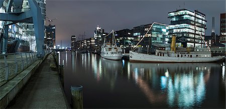 Twilight at Magellan-Terrace in Hafencity, Hamburg, Germany, Europe Stock Photo - Rights-Managed, Code: 841-08102270