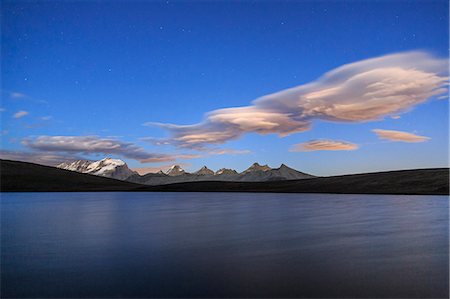 simsearch:841-08211519,k - Pink clouds after sunset on Rosset Lake at an altitude of 2709 meters, Gran Paradiso National Park, Alpi Graie (Graian Alps), Italy, Europe Stock Photo - Rights-Managed, Code: 841-08211527