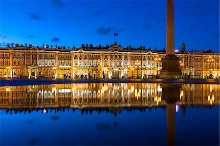 Alexander Column and the Hermitage, Winter Palace, Palace Square, UNESCO World Heritage Site, St. Petersburg, Russia, Europe Stock Photo - Rights-Managed, Code: 841-08211692