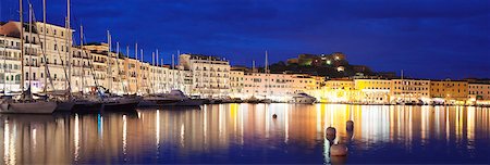 simsearch:841-09230051,k - View over the harbour to Forte Stella Fortress, Portoferraio, Island of Elba, Livorno Province, Tuscany, Italy, Europe Stock Photo - Rights-Managed, Code: 841-08220793