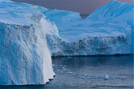 simsearch:841-08220896,k - Icebergs in Ilulissat icefjord, UNESCO World Heritage Site, Greenland, Denmark, Polar Regions Foto de stock - Con derechos protegidos, Código: 841-08220906