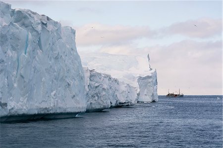 simsearch:841-08220896,k - Icebergs in Ilulissat icefjord, UNESCO World Heritage Site, Greenland, Denmark, Polar Regions Foto de stock - Con derechos protegidos, Código: 841-08220917