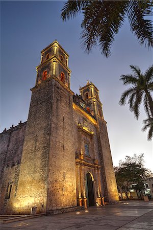 simsearch:841-08101848,k - Cathedral de San Gervasio, completed in 1570, Valladolid, Yucatan, Mexico, North America Foto de stock - Con derechos protegidos, Código: 841-08220964