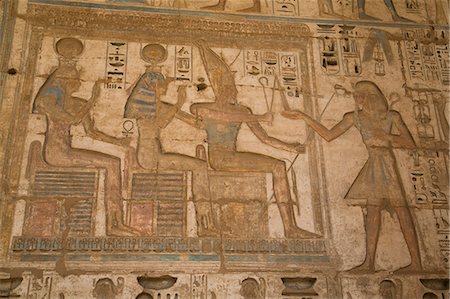 egipcio (lugares y cosas) - Bas-reliefs, Medinet Habu (Mortuary Temple of Ramses III), West Bank, Luxor, Thebes, UNESCO World Heritage Site, Egypt, North Africa, Africa Foto de stock - Con derechos protegidos, Código: 841-08221003