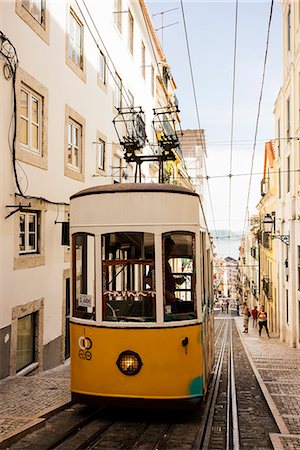 Tram in Elevador da Bica, Lisbon, Portugal, Europe Photographie de stock - Rights-Managed, Code: 841-08221041