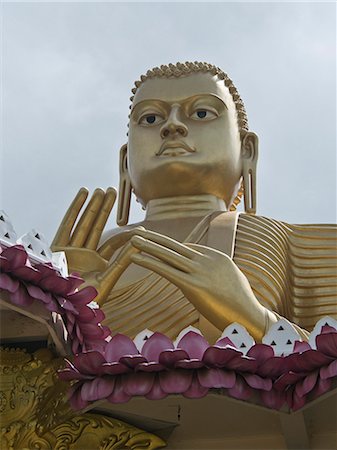 dambulla - Buddha statue, the ancient city of Dambulla, Sri Lanka, Asia Photographie de stock - Rights-Managed, Code: 841-08239986