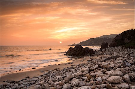 rocky scenery - Sunset on Will Rogers Beach, Pacific Palisades, California, United States of America, North America Stock Photo - Rights-Managed, Code: 841-08244146