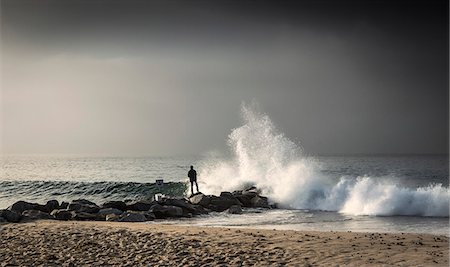 surf (waves hitting shoreline) - Early morning fisherman on Will Rogers Beach, Pacific Palisades, California, United States of America, North America Stock Photo - Rights-Managed, Code: 841-08244148