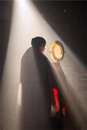 st denis - Holy sacrament procession in Saint Denis Basilica, France, Europe Photographie de stock - Rights-Managed, Code: 841-08244277