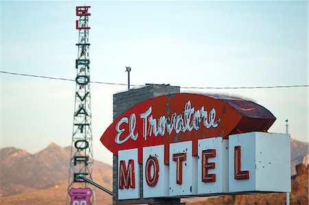 Motel Sign on Route 66, Kingman, Arizona, United States of America, North America Stock Photo - Rights-Managed, Code: 841-08240056