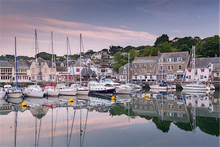 padstow - Dawn at Padstow harbour on the North Cornish coast, Cornwall, England, United Kingdom, Europe Foto de stock - Con derechos protegidos, Código: 841-08240111