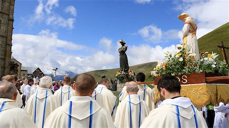 simsearch:841-08239991,k - Blessed Sacrament procession, Holy Mass on the solemnity of the Assumption of the blessed Virgin Mary, Shrine of Our Lady of La Salette, La Salette-Fallavaux, Isere, France, Europe Stock Photo - Rights-Managed, Code: 841-08240138