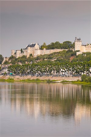 simsearch:841-08240189,k - Looking down the River Vienne towards the town and castle of Chinon, Indre et Loire, France, Europe Stock Photo - Rights-Managed, Code: 841-08240185