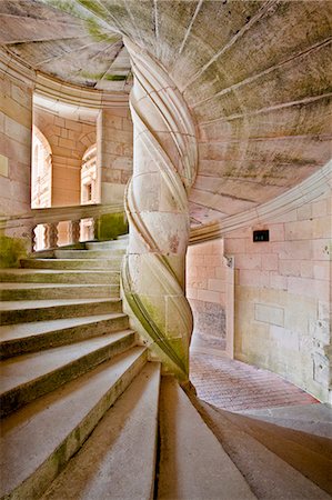 The spirals of a staircase leading up to the chapel at Chateau de Chambord, UNESCO World Heritage Site, Loir-et-Cher, Centre, France, Europe Stock Photo - Rights-Managed, Code: 841-08240237