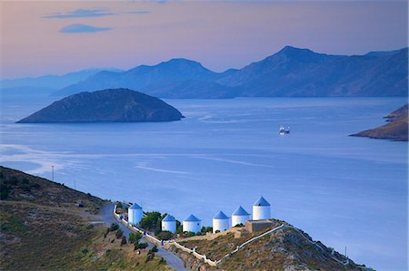 Windmills, Leros, Dodecanese, Greek Islands, Greece, Europe Foto de stock - Con derechos protegidos, Código: 841-08279015