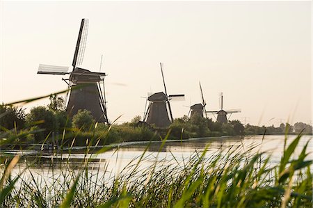 simsearch:700-05662408,k - Windmills of Kinderdijk, UNESCO World Heritage Site, The Netherlands, Europe Stock Photo - Rights-Managed, Code: 841-08279303