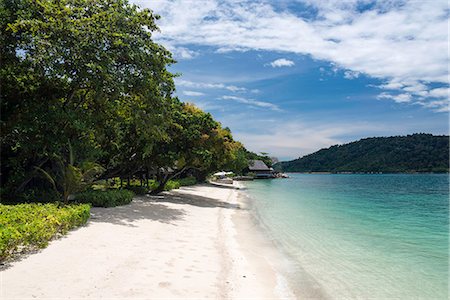 perak - Beach and villas at the luxury resort and spa of Pangkor Laut, Malaysia, Southeast Asia, Asia Foto de stock - Con derechos protegidos, Código: 841-08279445