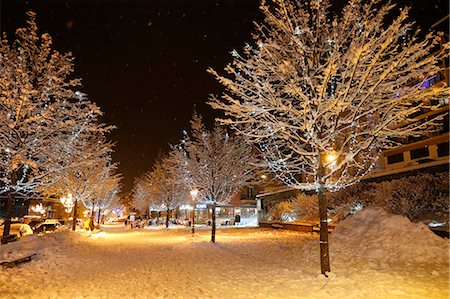Saint-Gervais-les-Bains in winter, Haute-Savoie, France, Europe Photographie de stock - Rights-Managed, Code: 841-08279467