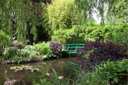 Claude Monet's Garden, the bridge over the lily pond, the inspiration for many of Monet's paintings, Giverny, Normandy, France, Europe Stock Photo - Rights-Managed, Code: 841-08357617